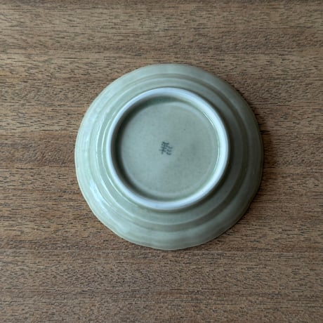 イロリ工房　3.5寸輪花皿 イ11A（直径約10cm)