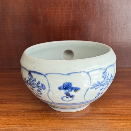 砥部焼 中田窯　片口鉢 N41カ （直径約14cm）