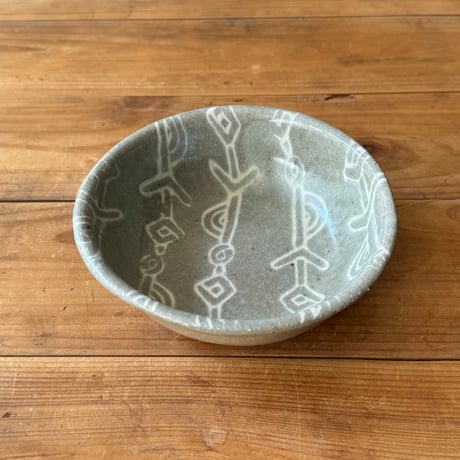 岡安まりな　ボウル皿 象嵌（直径約15cm)  い