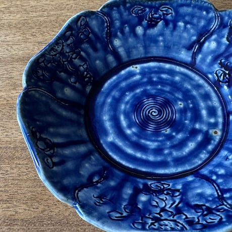 砥部焼 中田窯　5.5寸輪花鉢 N9 (直径約17cm)
