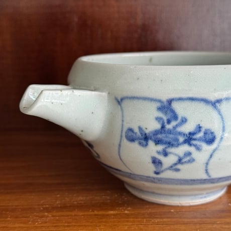 砥部焼 中田窯　片口鉢 N41カ （直径約14cm）