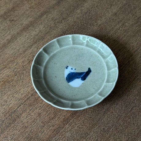 イロリ工房　3.5寸輪花皿 イ11A（直径約10cm)