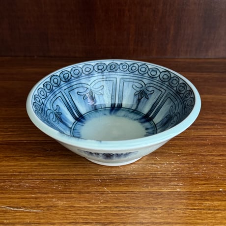 陶彩窯　4寸鉢 安南染付 花  と5A（直径約12cm）