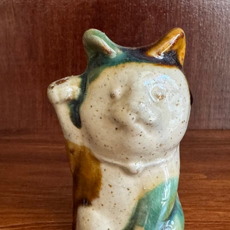 キマノ陶器　ネコ置物（土鈴入り） キ56F