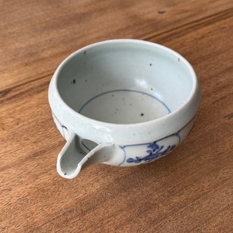砥部焼 中田窯　片口鉢 N41カ （直径約14cm）