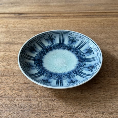 陶彩窯　5寸皿 安南染付 花  と6A（直径約14cm）