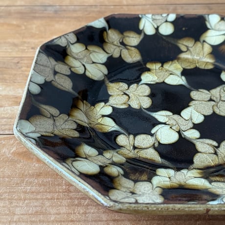 柳瀬俊一郎　八角皿 菱 26A2（約21.5×21.5cm)