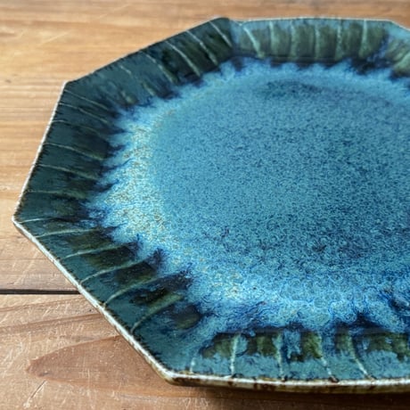 村澤陶苑　青銅釉刷毛目八角皿 ハ (直径約20.5cm)