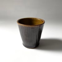 笠原良子　飴釉カップしのぎ D