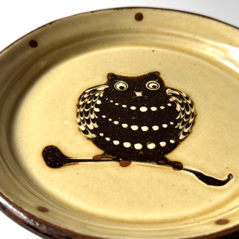 小島鉄平　てつ工房　ウサギ柄の超大皿 Amazon.co.jp: 小島鉄平 てつ工房 ウサギ柄の超大皿44㎝長崎