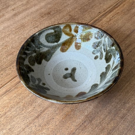 榮一工房　7寸鉢  エ7B（直径約22cm）