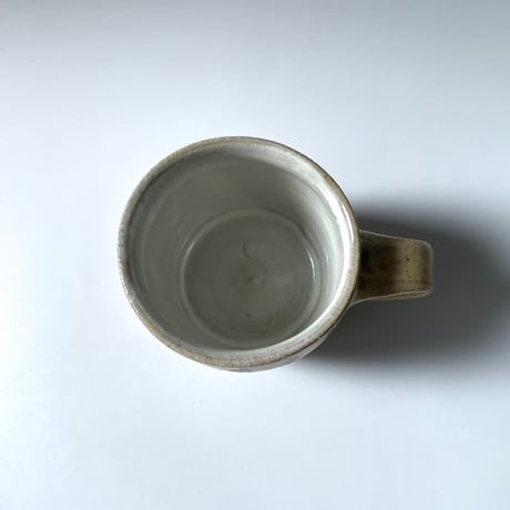 柳瀬俊一郎　マグカップ 灰釉 縦線 ニ