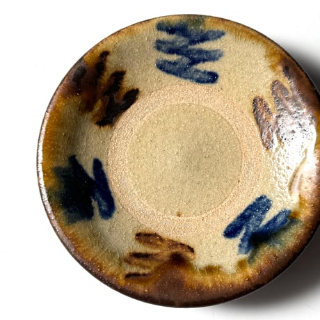 kazoo様 2枚セット　新品　やちむん　田村窯　7寸皿(蛇の目あり) 指掻き 7寸皿 指掻き 花 田村窯 やちむん工房 | うつわと灯 threetone