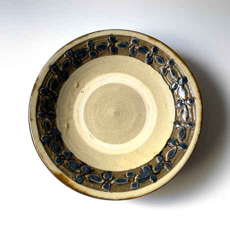 陶藝玉城沖縄 縁どり花柄皿 CATEGORY 陶藝玉城（沖縄