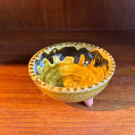 宮野 さとみ　三つ脚ボウル C (直径約9.5cm)