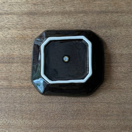 イロリ工房　隅切角皿 イ3A（約12×11cm)