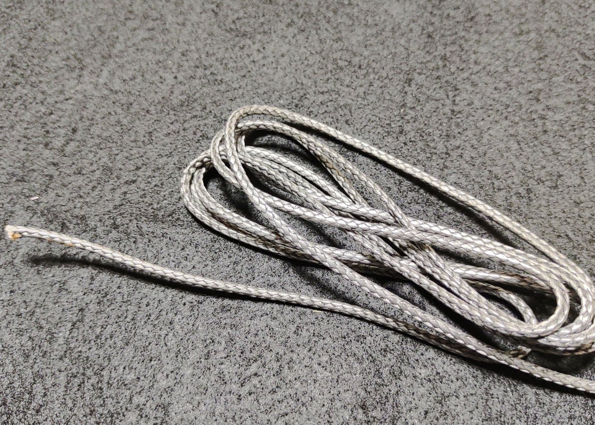 ダイニーマ2mm20m耐荷重450㎏ 魚突きチョッキなどに ダイニーマ2mm20m耐荷重450㎏ 魚突きチョッキなどに
