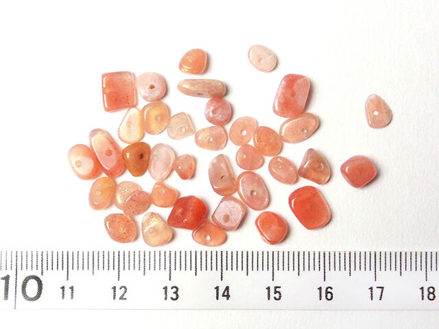 ラメが綺麗な♪天然石オレンジムーンストーン 穴あきさざれビーズ サン