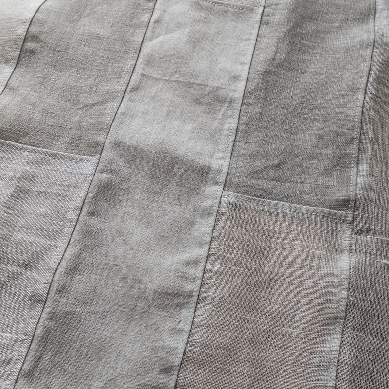 リネンベージュの細長パッチワークカーテン | naokano