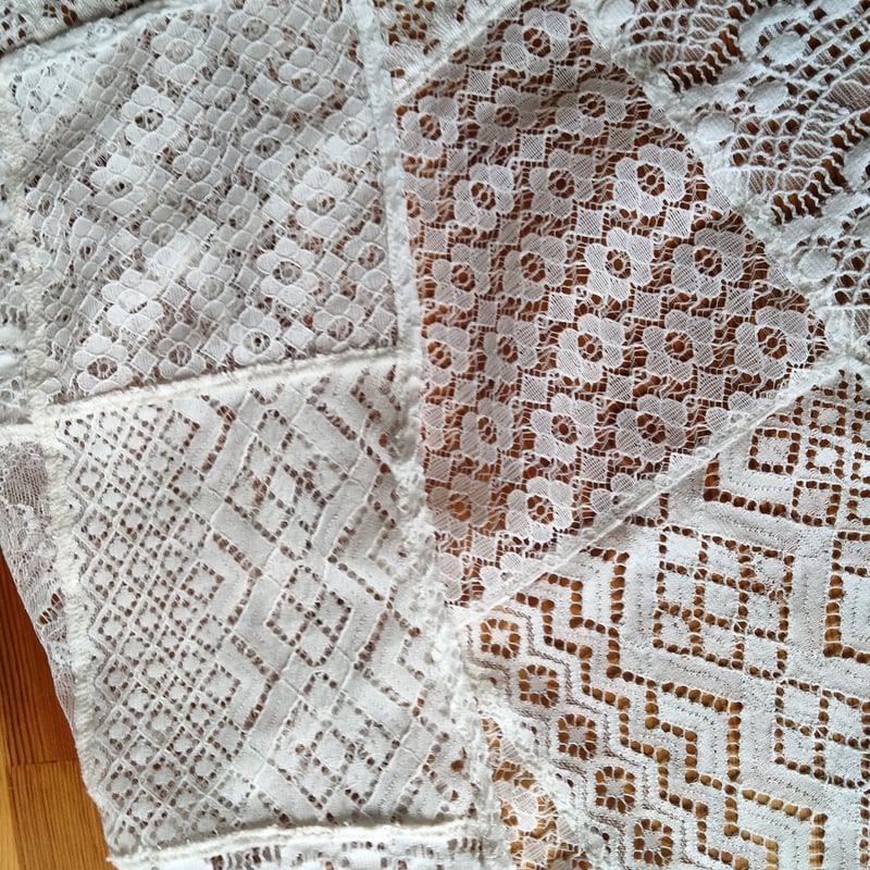 ♥透け感たっぷり♥ラッセルレースのパッチワークカーテン♥レトロ