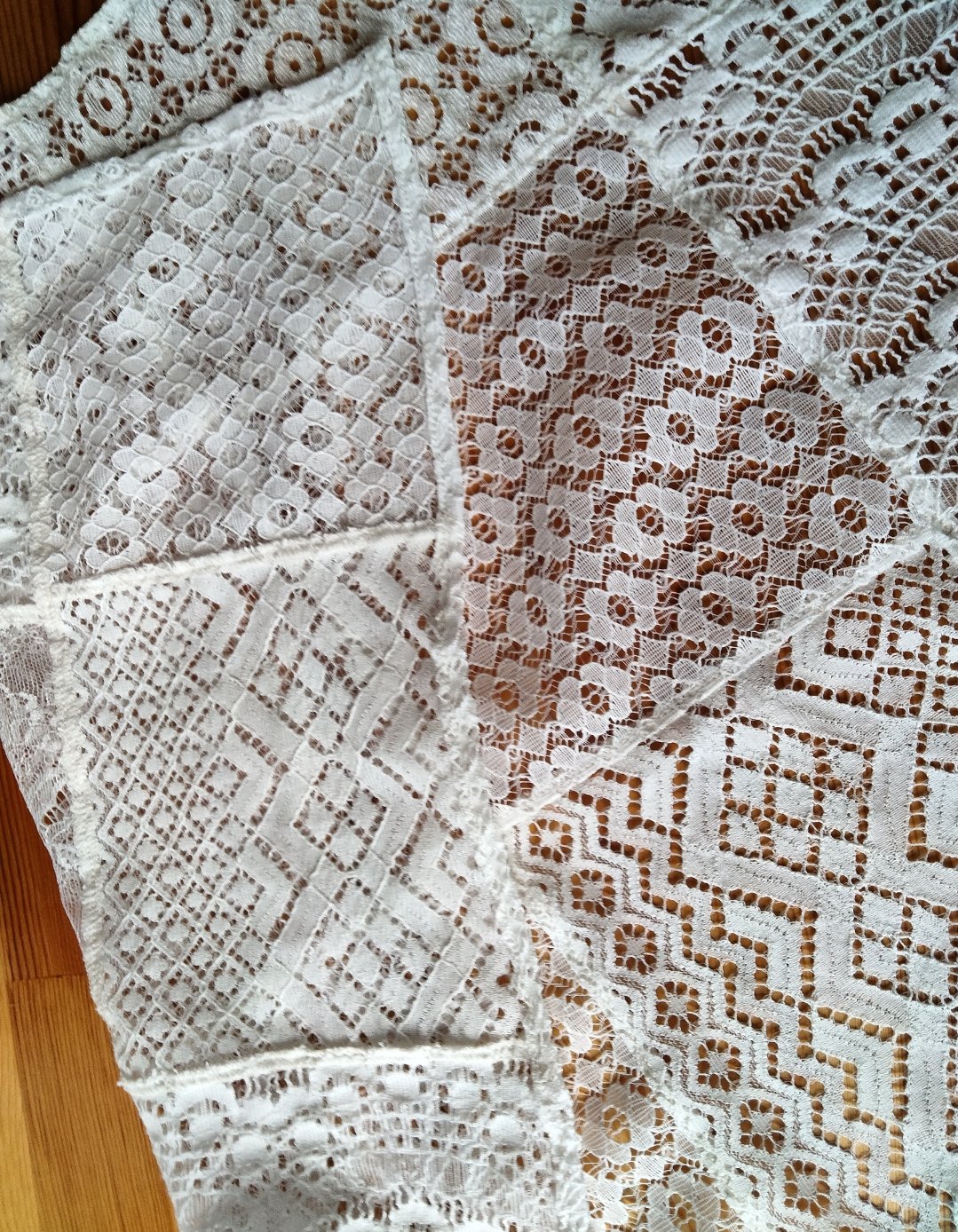 ♥透け感たっぷり♥ラッセルレースのパッチワークカーテン♥レトロ