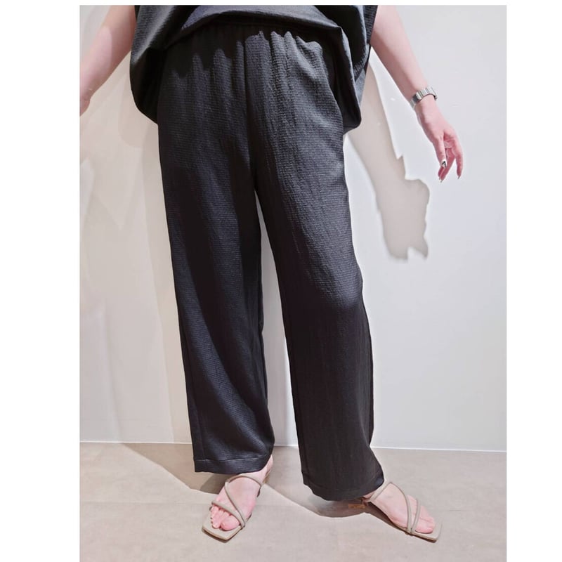 munich サテンイージストレートパンツ MN231P40 | LABYRINTH