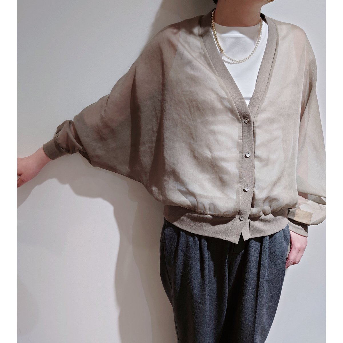レオナール　春色シースルーカーディガン極美品 KOEISTORE カーディガン レディース 春 夏 春夏 ロングカーデ