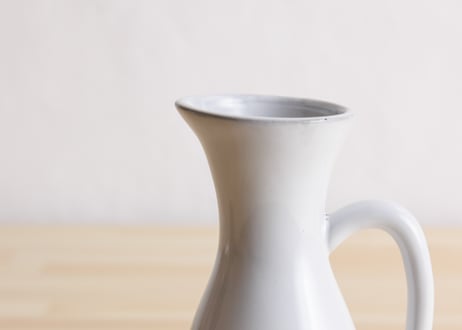 ピッチャーベース　白