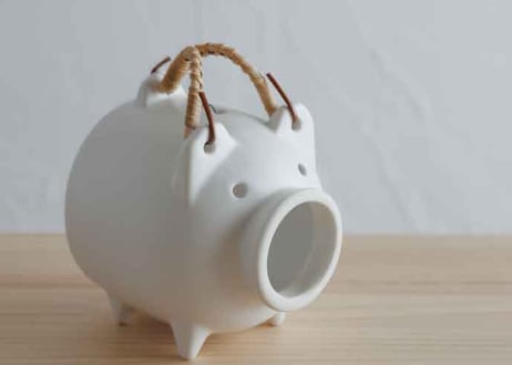 蚊やりブタ　こぶり　白