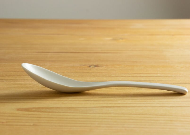 陶のスプーン 白/黒/黄/グレー | かもしか百貨店 オンラインストア