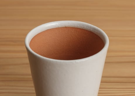 陶のビアカップ　白　ふつう / こぶり