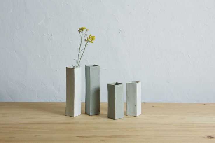 陶器製グレー花瓶 不規則形状 陶器製グレー花瓶 不規則形状 陶器製グレー花瓶 不規則形状