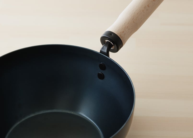 鉄のフライパン 深型 | かもしか百貨店 オンラインストア