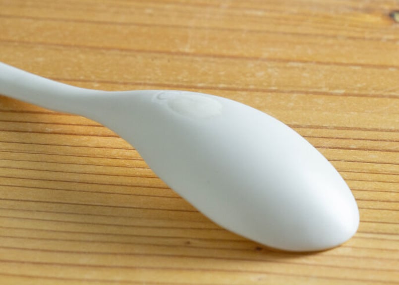 陶のスプーン 白/黒/黄/グレー | かもしか百貨店 オンラインストア