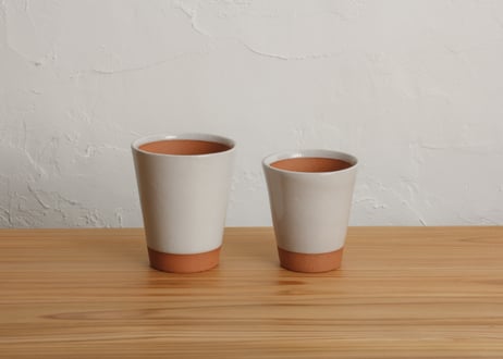 陶のビアカップ　白　ふつう / こぶり