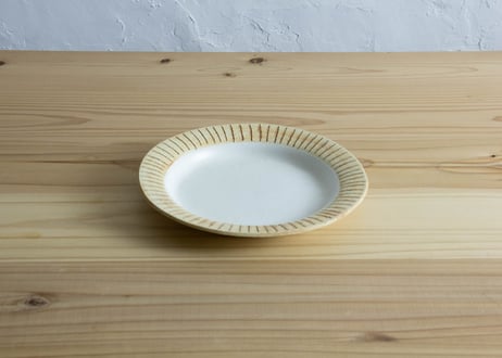 新品　未使用　石川隆Flower rim Plate 貫入 フラワーリムプレート 新品 未使用】石川隆児 フラワーリムプレート ホワイト 1枚