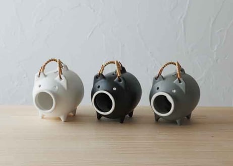 蚊やりブタ　こぶり　白