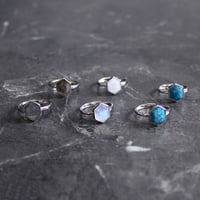 HEXAGON STONE RING