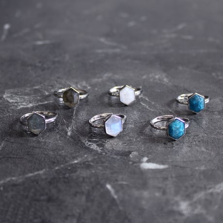 HEXAGON STONE RING