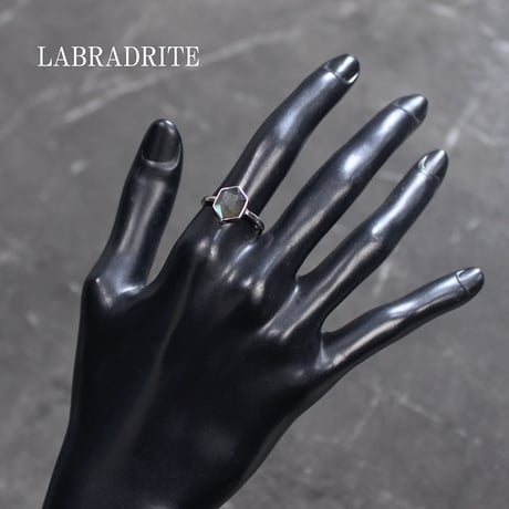 HEXAGON STONE RING