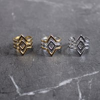 GEOMETRIC RING