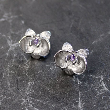 IRIS STUD PIERCE