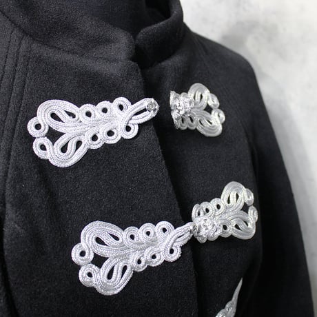 CHINA CAPE COAT (SILVER)