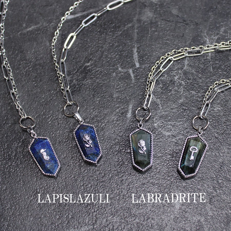 EMBLEM STONE NECKLACE(SILVER) | CuLLt