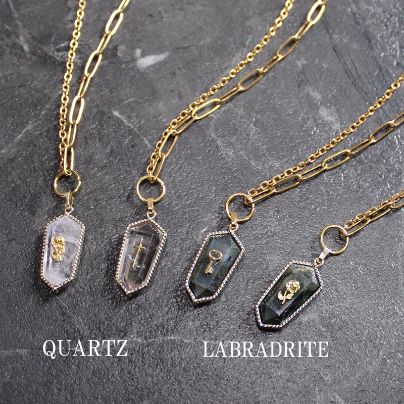 EMBLEM STONE NECKLACE(GOLD) | CuLLt