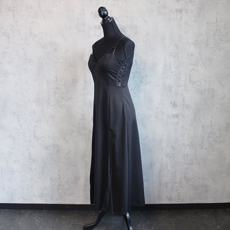 LASE UP SLIT ONE PIECE | CuLLt