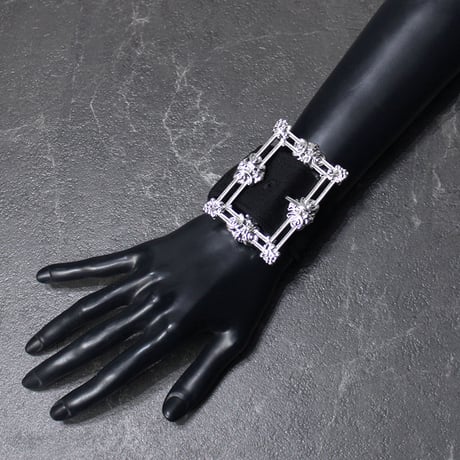 GAKUBUCHI BANGLE