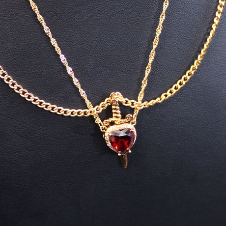 HEART SWORD NECKLACE