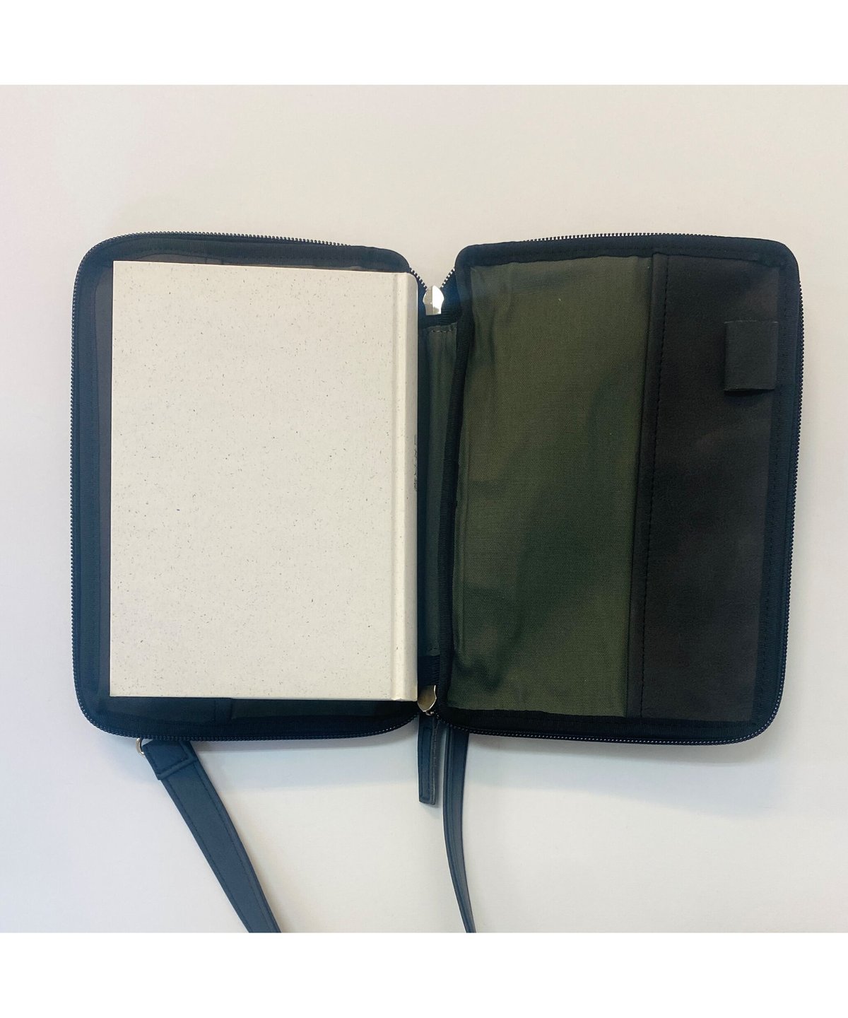 箱あり】四六判 読むしかできないブックショルダー（チャコール