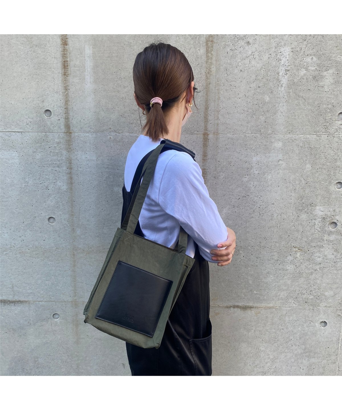 Book Holic Tote ブックホリックトート 本屋巡りのためのバッグ 軽量